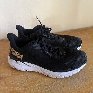 HOKA Clifton 7 women’s 7.5